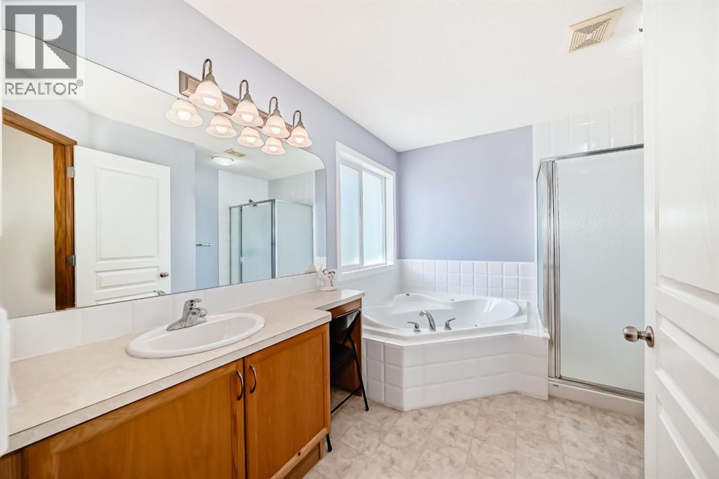 398 Chaparral Ridge Circle Se, Calgary, Alberta  T2X 3Y1 - Photo 17 - A2257329