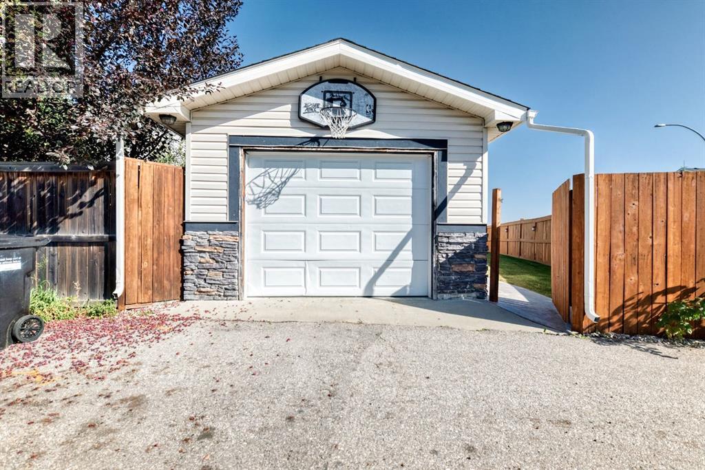 398 Chaparral Ridge Circle Se, Calgary, Alberta  T2X 3Y1 - Photo 42 - A2257329