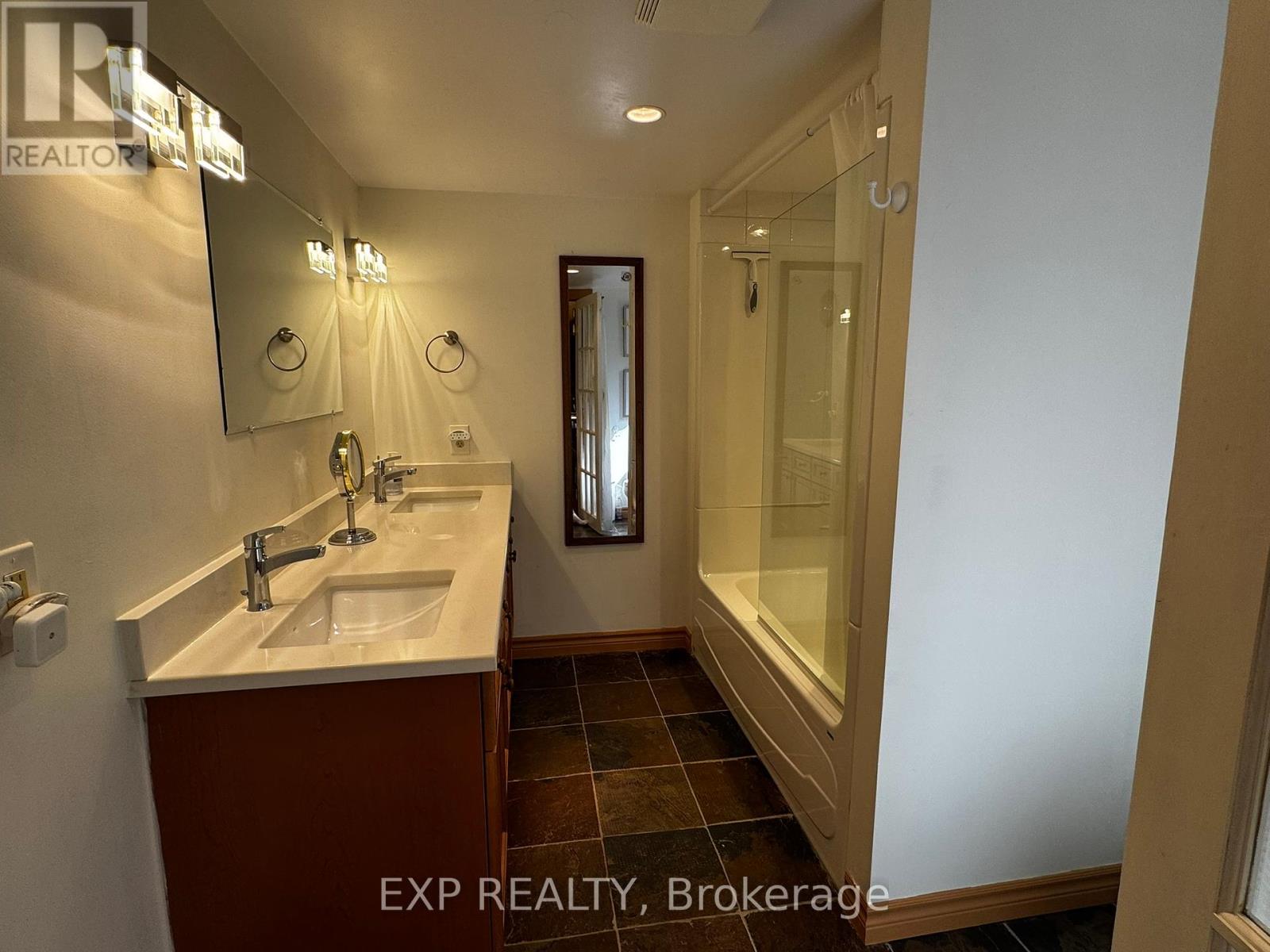 171 Chamonix Crescent, Blue Mountains, Ontario  L9Y 0S7 - Photo 28 - X12431298