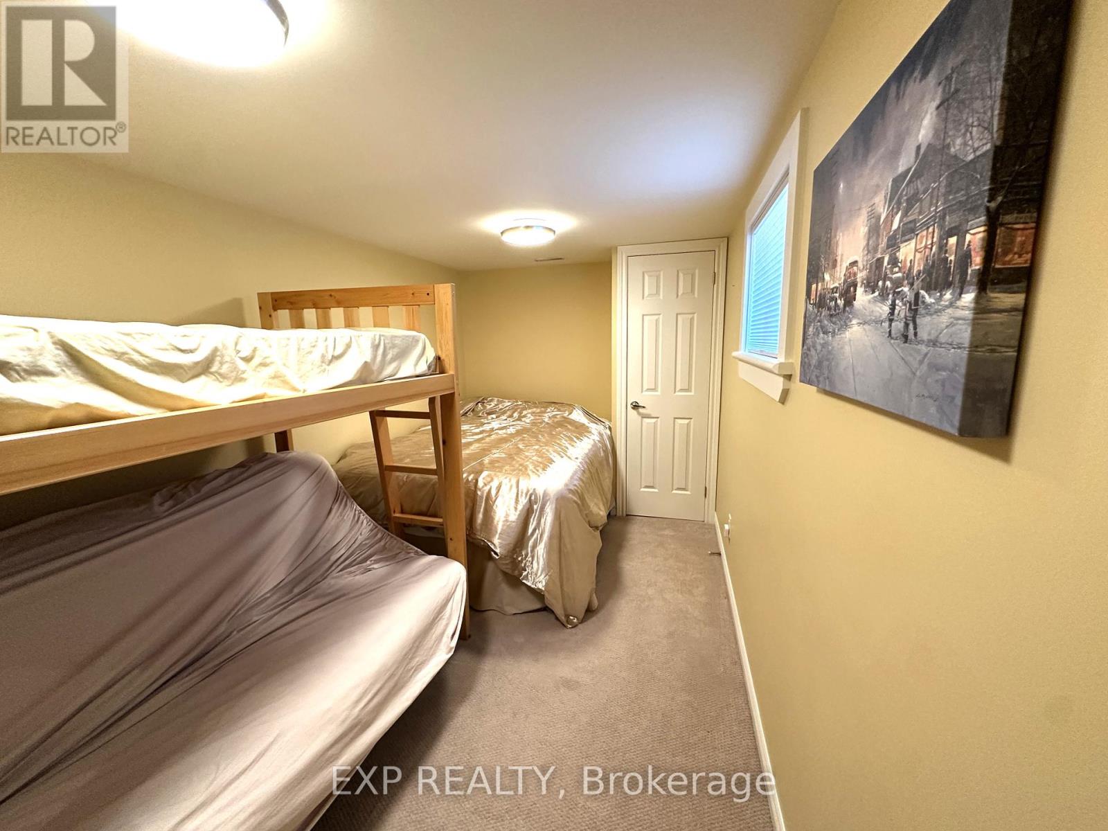 171 Chamonix Crescent, Blue Mountains, Ontario  L9Y 0S7 - Photo 37 - X12431298