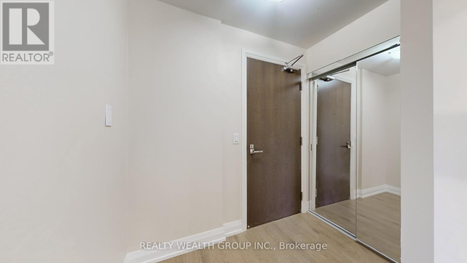 Lph2-05 - 75 North Park Road, Vaughan, Ontario  L4J 0H8 - Photo 6 - N12445921