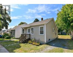 39 Russell Street, Dartmouth, Ca