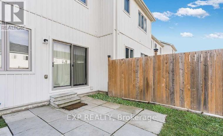 37 Pearcey Crescent, Barrie, Ontario  L4N 6R8 - Photo 10 - S12445915