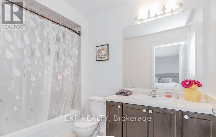 37 Pearcey Crescent, Barrie, Ontario  L4N 6R8 - Photo 6 - S12445915