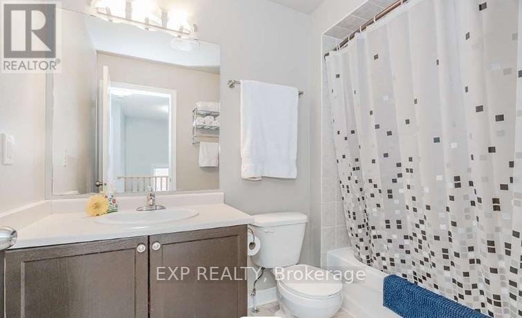 37 Pearcey Crescent, Barrie, Ontario  L4N 6R8 - Photo 8 - S12445915