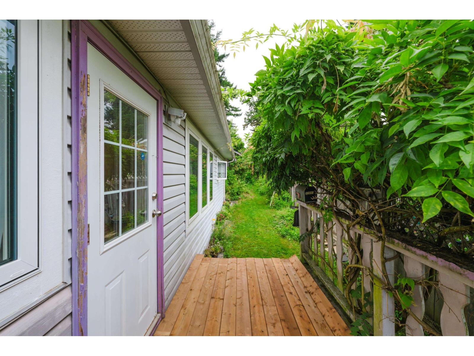 32881 1st Avenue, Mission, British Columbia  V2V 1E8 - Photo 13 - R3030019