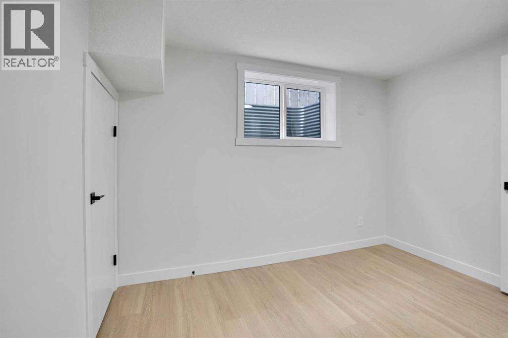 6116 Buckthorn Road Nw, Calgary, Alberta  T2K 2Z1 - Photo 38 - A2262388