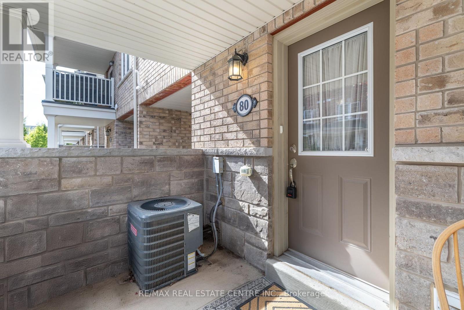 80 - 88 Decorso Drive, Guelph, Ontario  N1L 0A1 - Photo 13 - X12445916