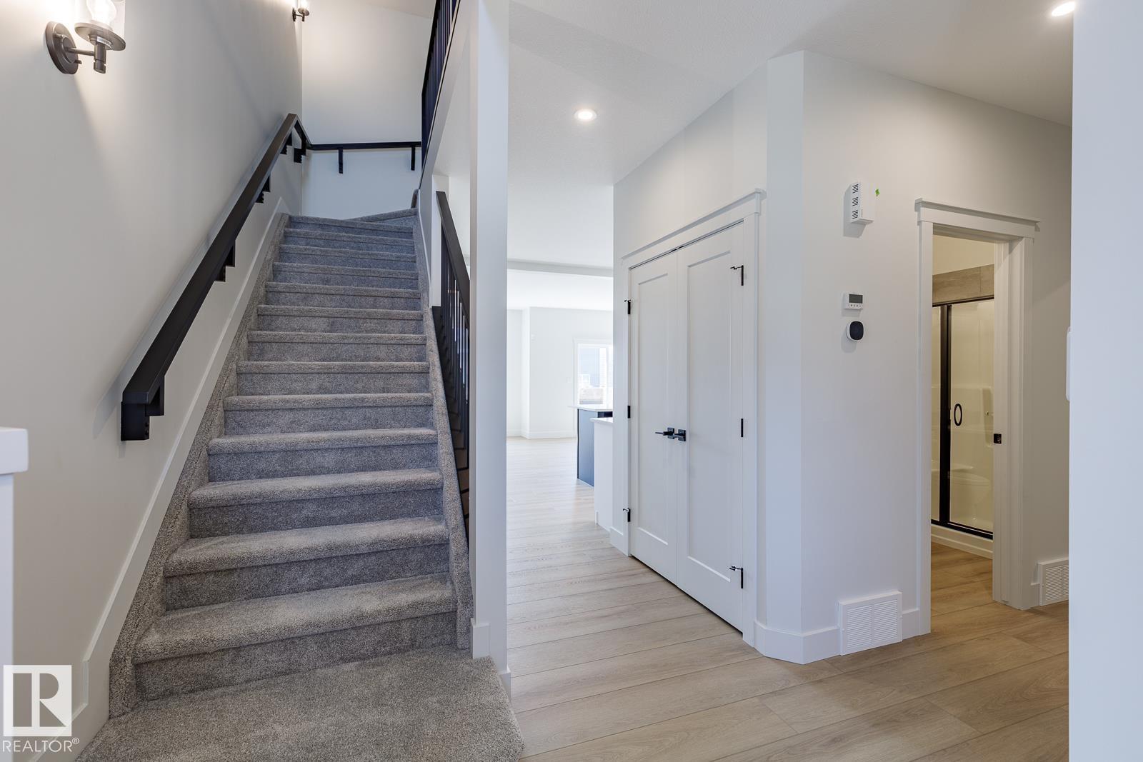 15679 18 Av Sw, Edmonton, Alberta  T6W 5E1 - Photo 18 - E4457000
