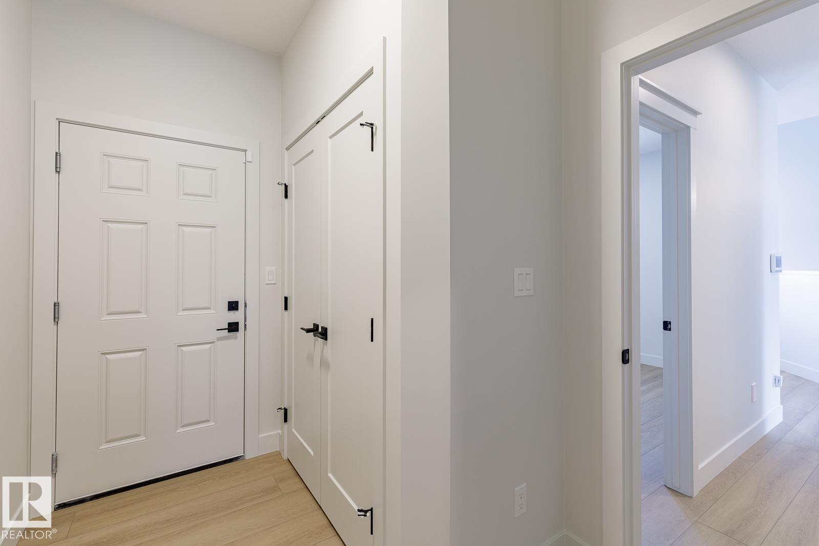 15679 18 Av Sw, Edmonton, Alberta  T6W 5E1 - Photo 21 - E4457000