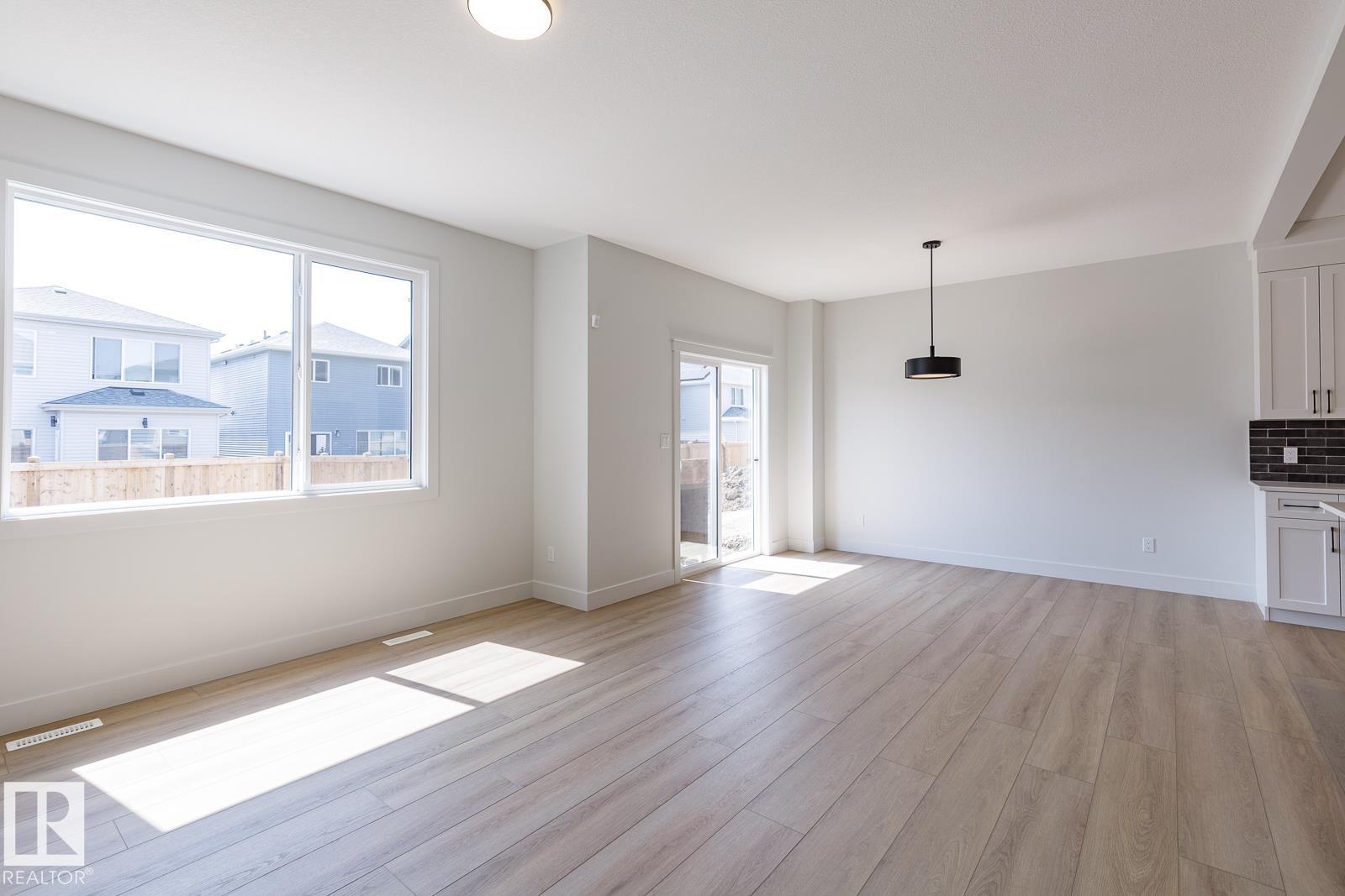 15679 18 Av Sw, Edmonton, Alberta  T6W 5E1 - Photo 16 - E4457000