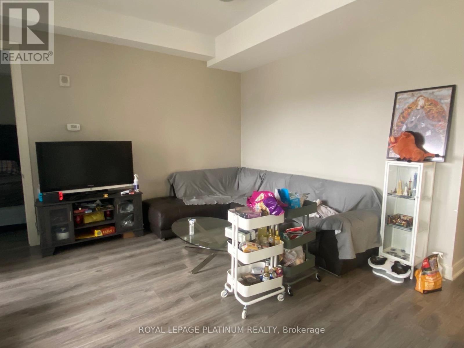 303 - 150 Main Street W, Hamilton, Ontario  L8P 1H8 - Photo 15 - X12430802