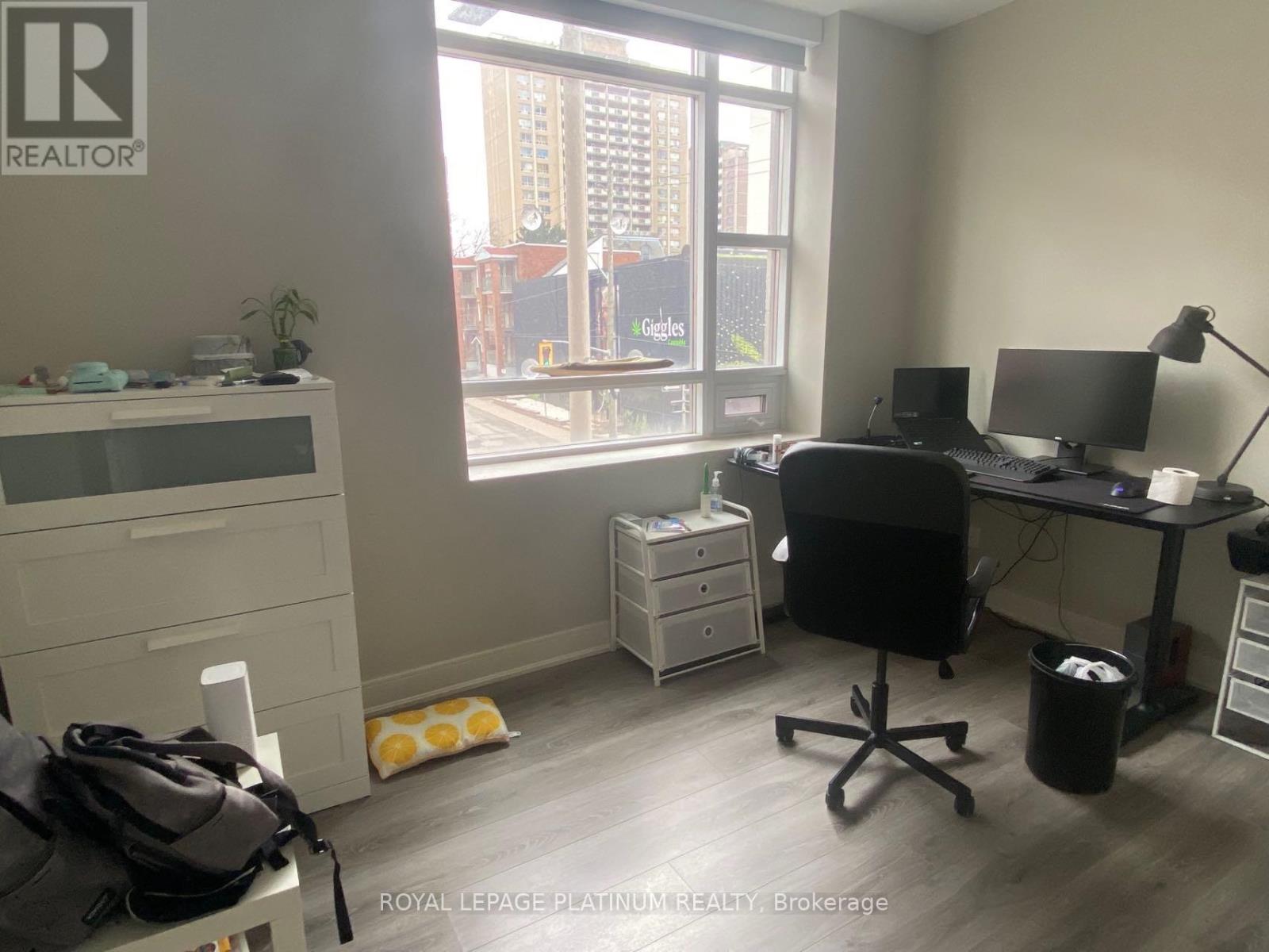 303 - 150 Main Street W, Hamilton, Ontario  L8P 1H8 - Photo 16 - X12430802