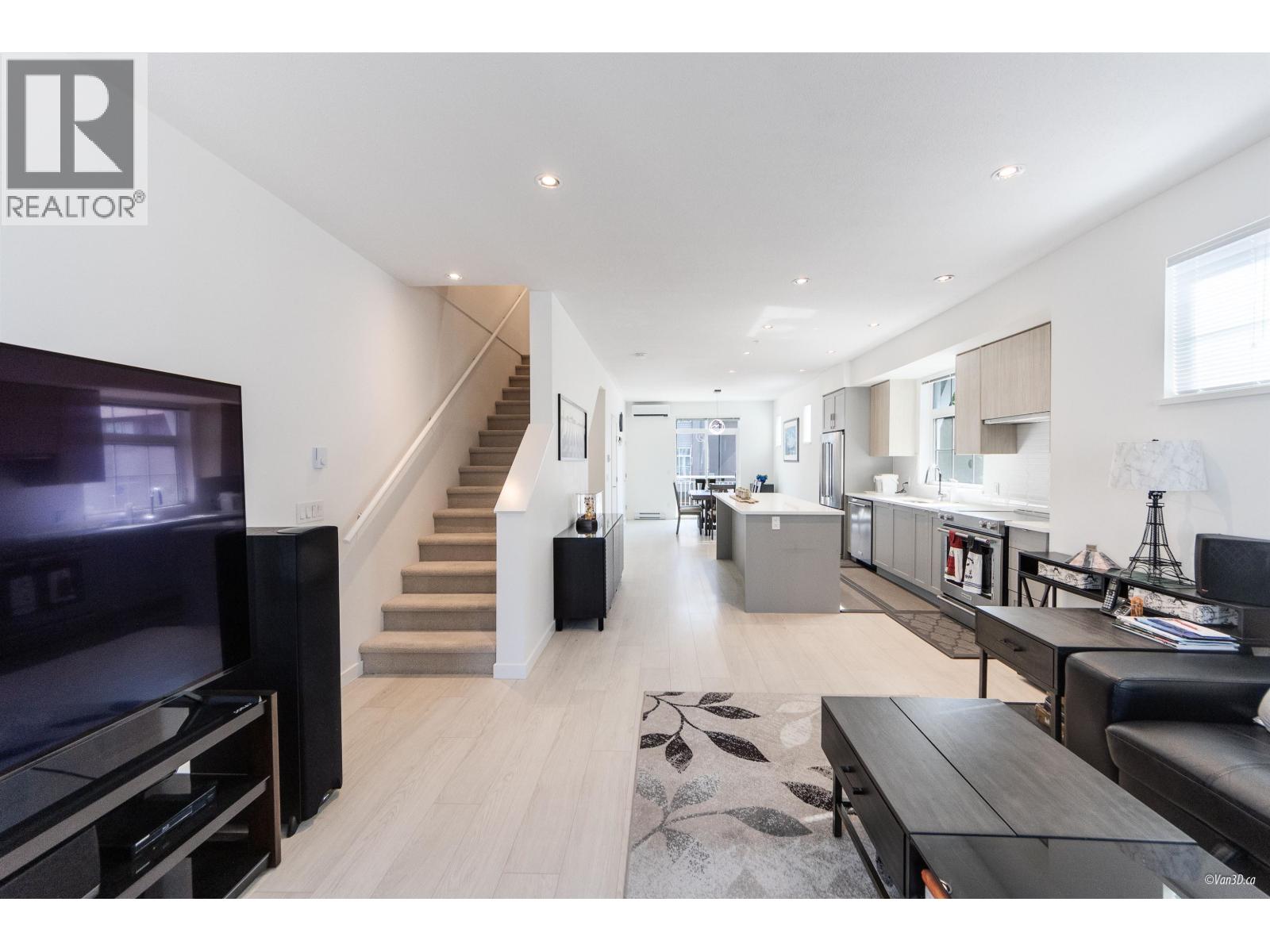 8 2560 Pitt River Road, Port Coquitlam, British Columbia  V3C 0G6 - Photo 10 - R3052085