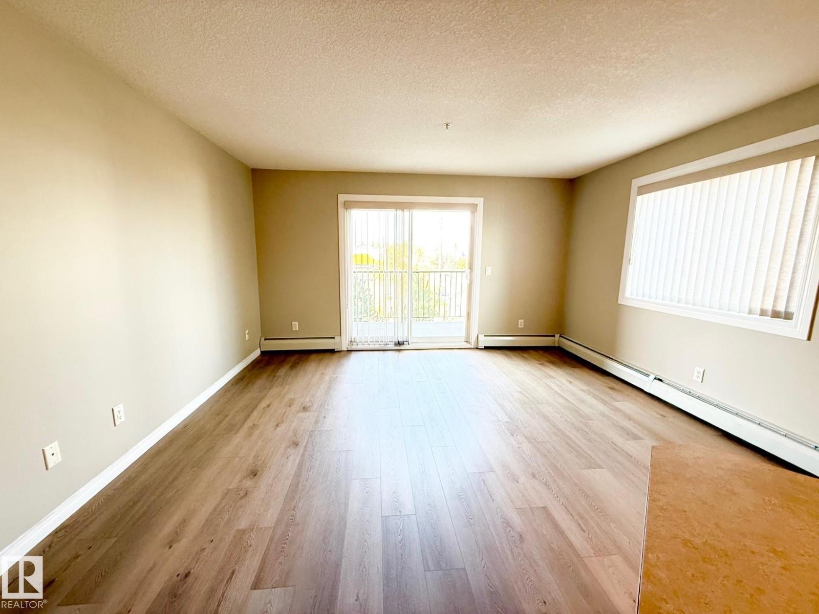 9945 167 St Nw, Edmonton, Alberta  T5P 0K5 - Photo 12 - E4460956