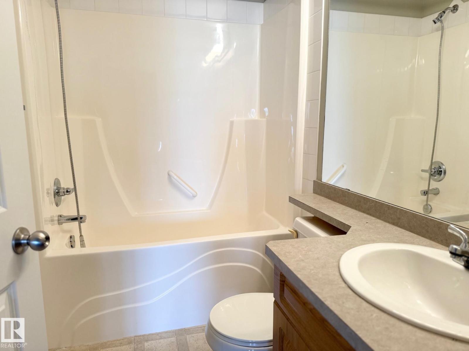 9945 167 St Nw, Edmonton, Alberta  T5P 0K5 - Photo 6 - E4460956