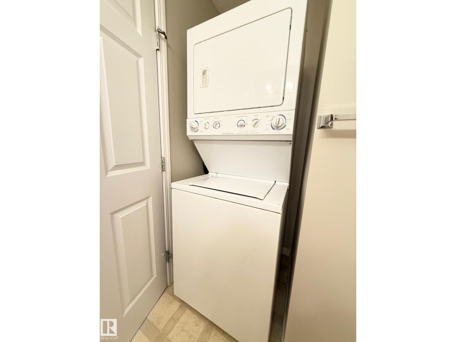 9945 167 St Nw, Edmonton, Alberta  T5P 0K5 - Photo 9 - E4460956