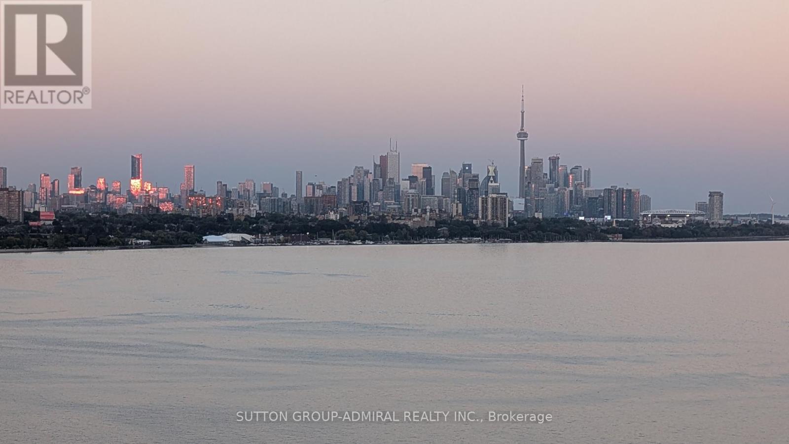 PH12 - 39 ANNIE CRAIG DRIVE, Toronto, Ontario