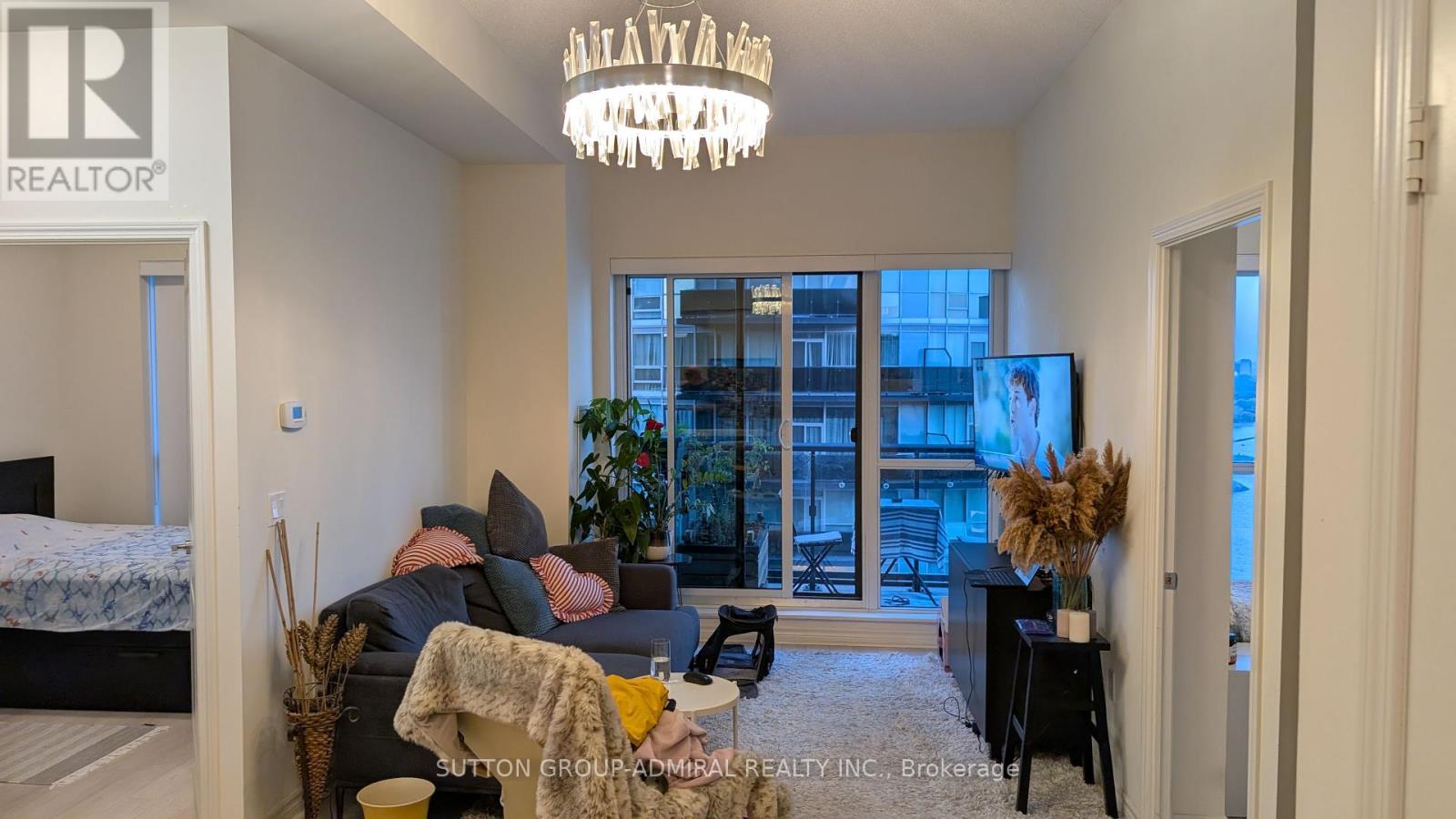 Ph12 - 39 Annie Craig Drive, Toronto, Ontario  M8N 0H1 - Photo 3 - W12445929