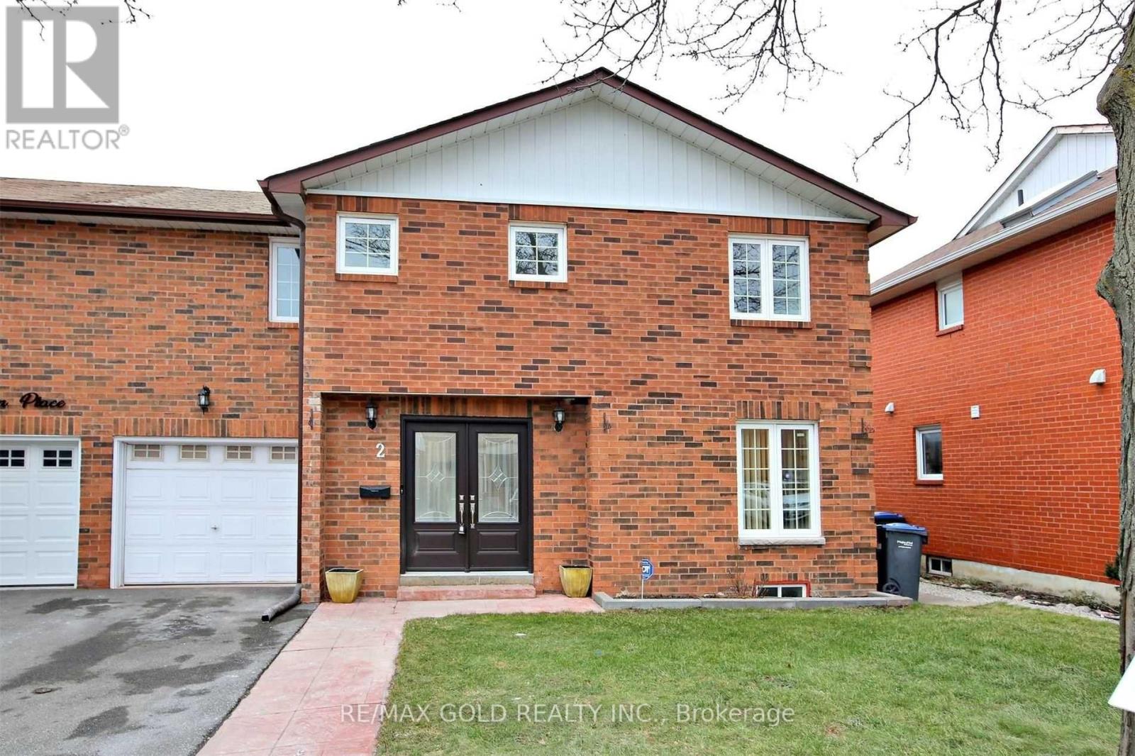 2 HETHERINGTON PLACE, Brampton, Ontario