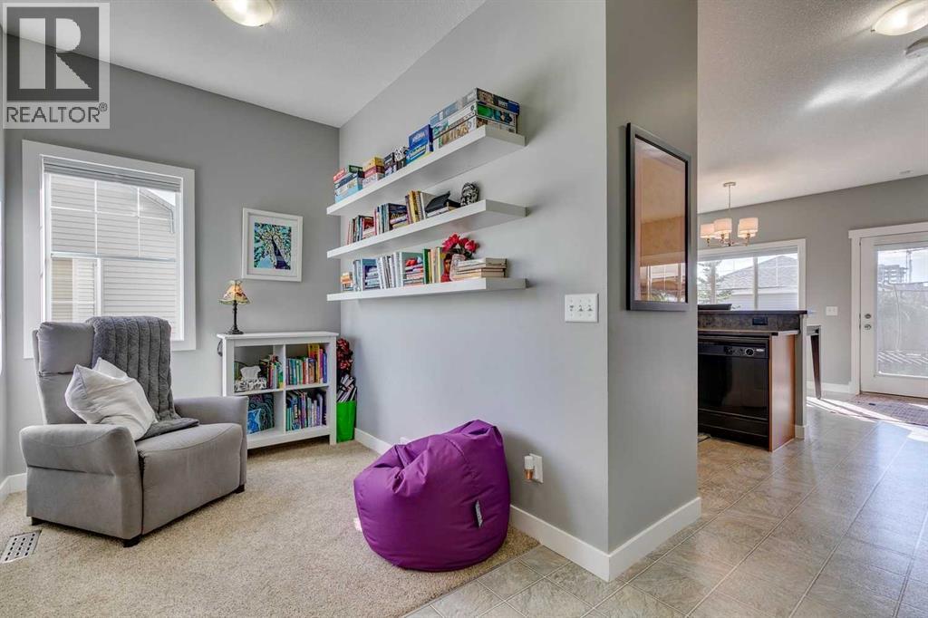 320 Cougartown Circle Sw, Calgary, Alberta  T3H 0A5 - Photo 4 - A2261989