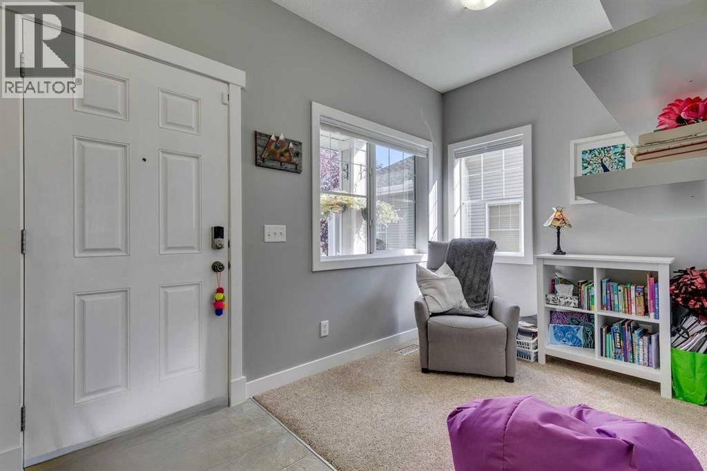 320 Cougartown Circle Sw, Calgary, Alberta  T3H 0A5 - Photo 3 - A2261989
