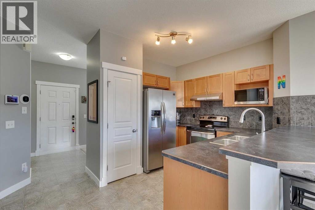 320 Cougartown Circle Sw, Calgary, Alberta  T3H 0A5 - Photo 7 - A2261989