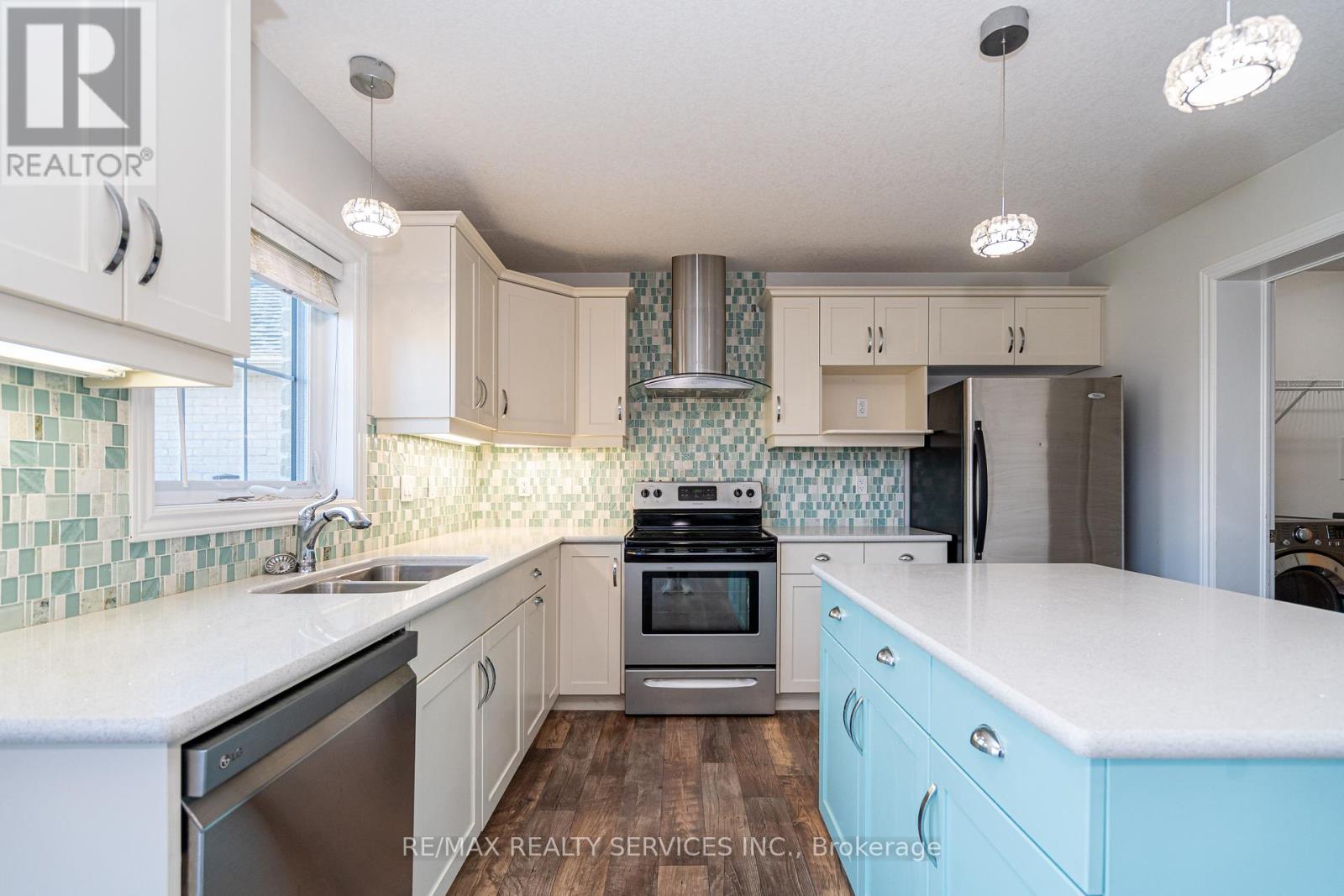 25 Acorn Trail, St. Thomas, Ontario  N5R 0H5 - Photo 8 - X12445928