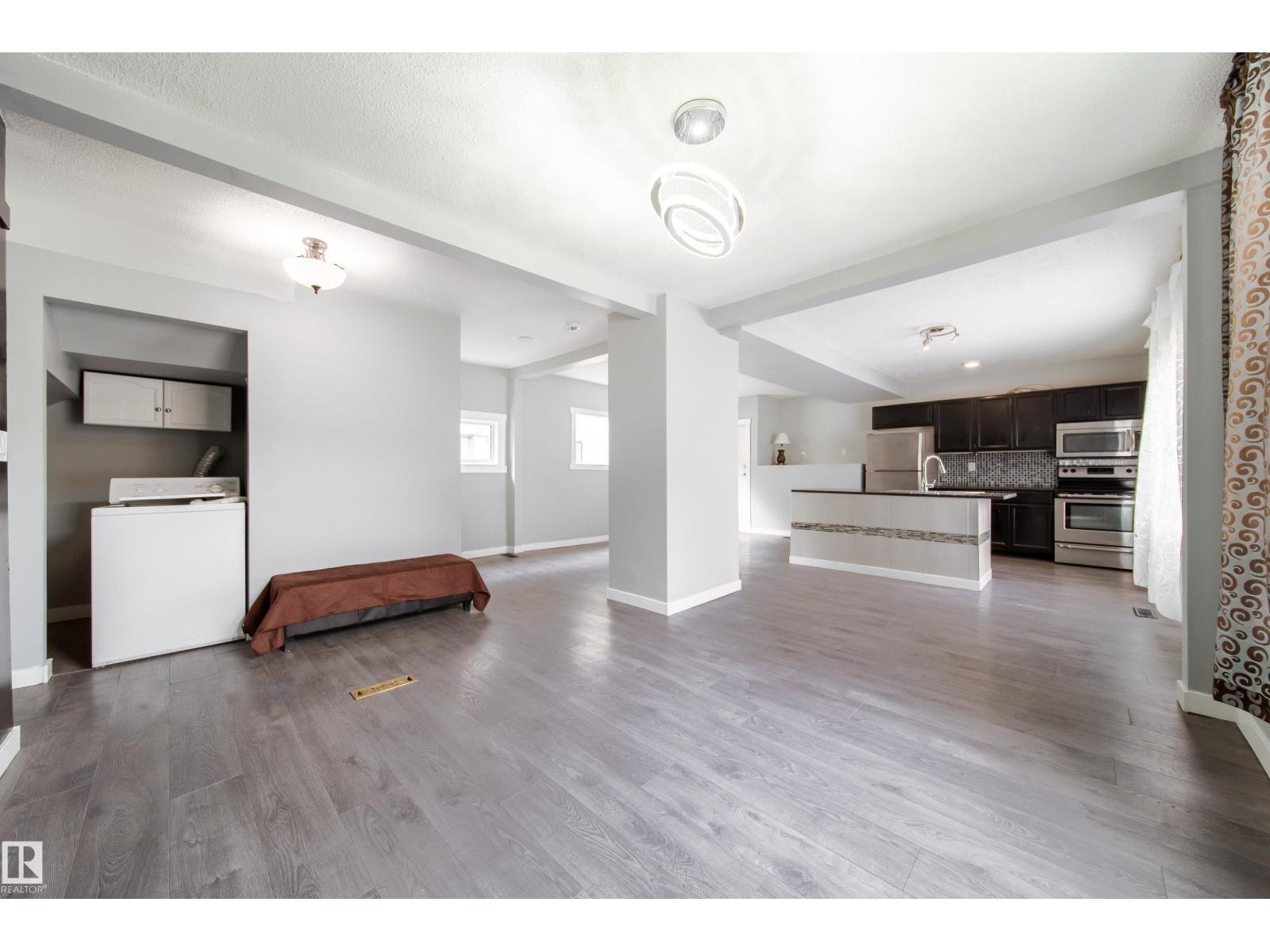 11908 77 St Nw, Edmonton, Alberta  T5B 2G4 - Photo 11 - E4460958