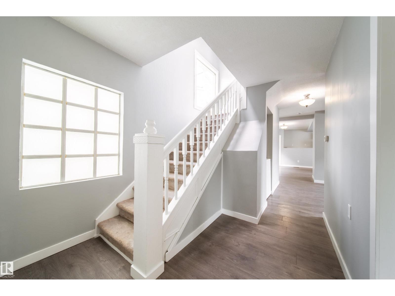 11908 77 St Nw, Edmonton, Alberta  T5B 2G4 - Photo 3 - E4460958