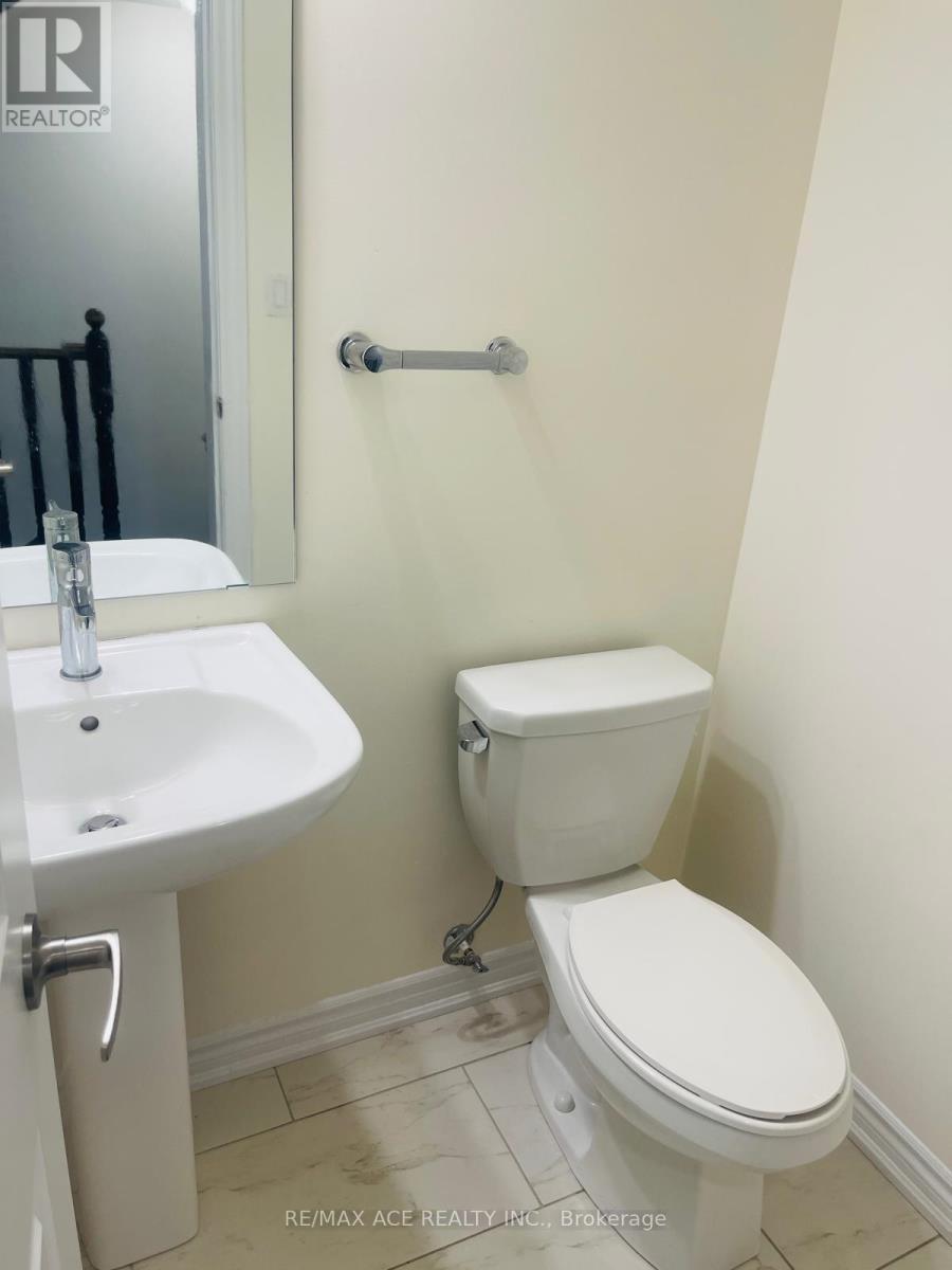 39 Lake Trail Way, Whitby, Ontario  L1M 0M3 - Photo 10 - E12445939