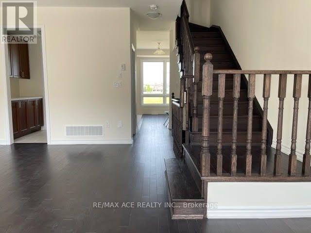 39 Lake Trail Way, Whitby, Ontario  L1M 0M3 - Photo 12 - E12445939