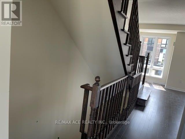 39 Lake Trail Way, Whitby, Ontario  L1M 0M3 - Photo 13 - E12445939