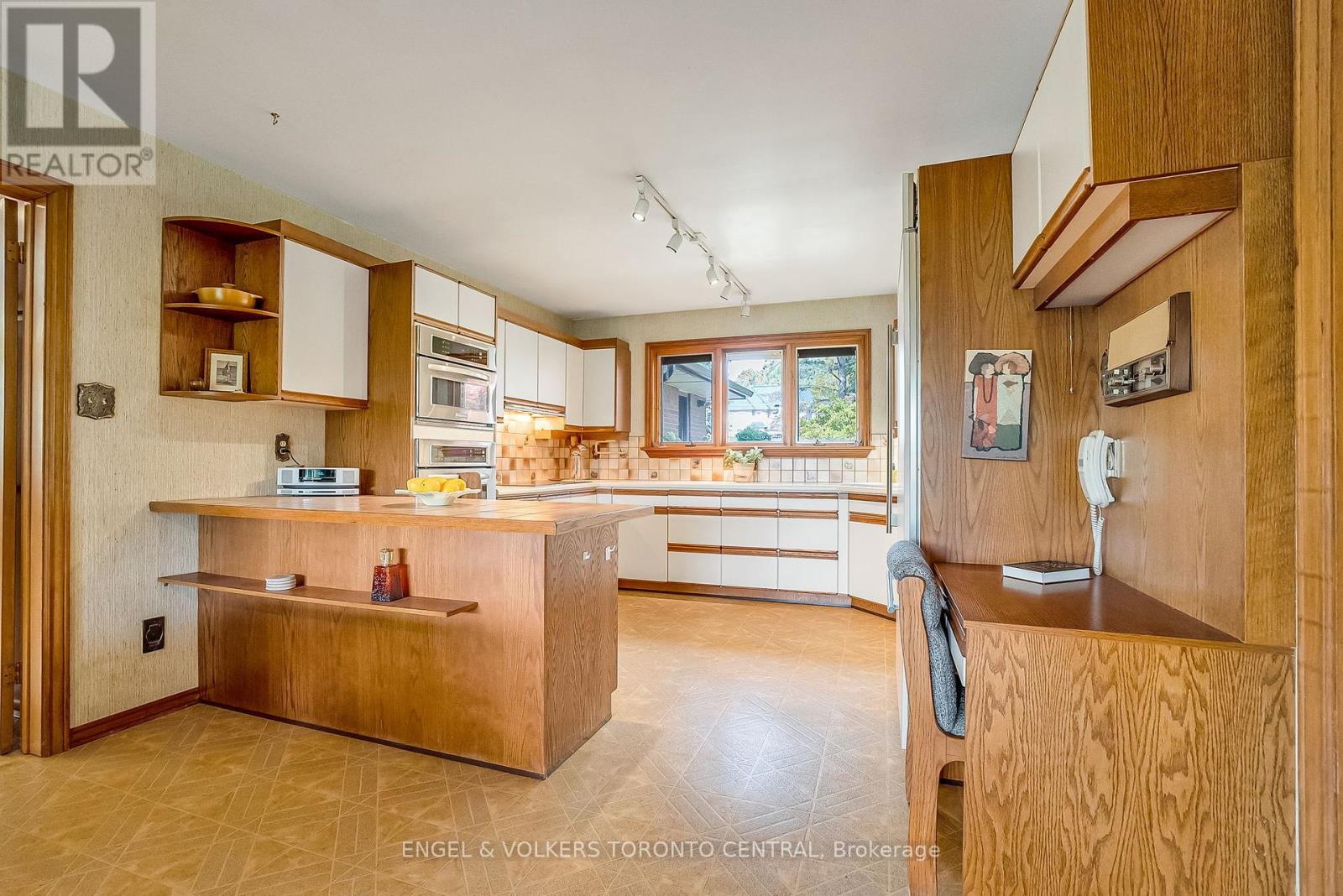 56 Cachet Parkway, Markham, Ontario  L6C 1C2 - Photo 12 - N12445947