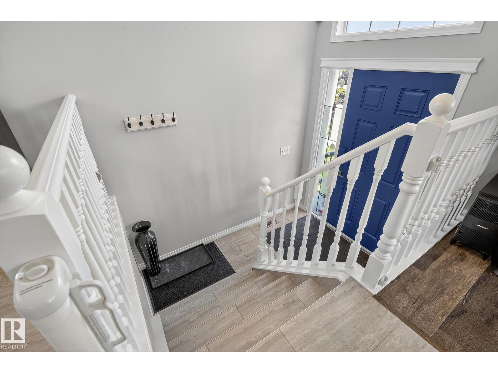 15628 44 St Nw, Edmonton, Alberta  T5Y 3H2 - Photo 4 - E4460957