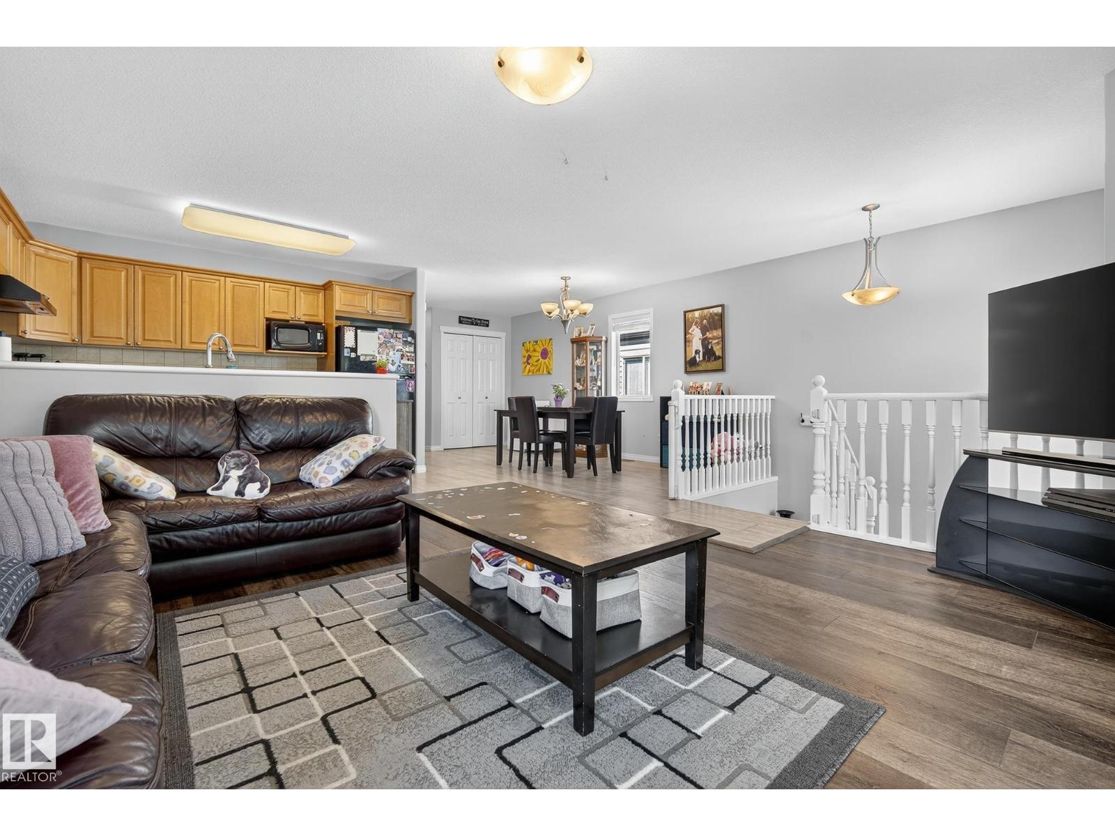 15628 44 St Nw, Edmonton, Alberta  T5Y 3H2 - Photo 8 - E4460957