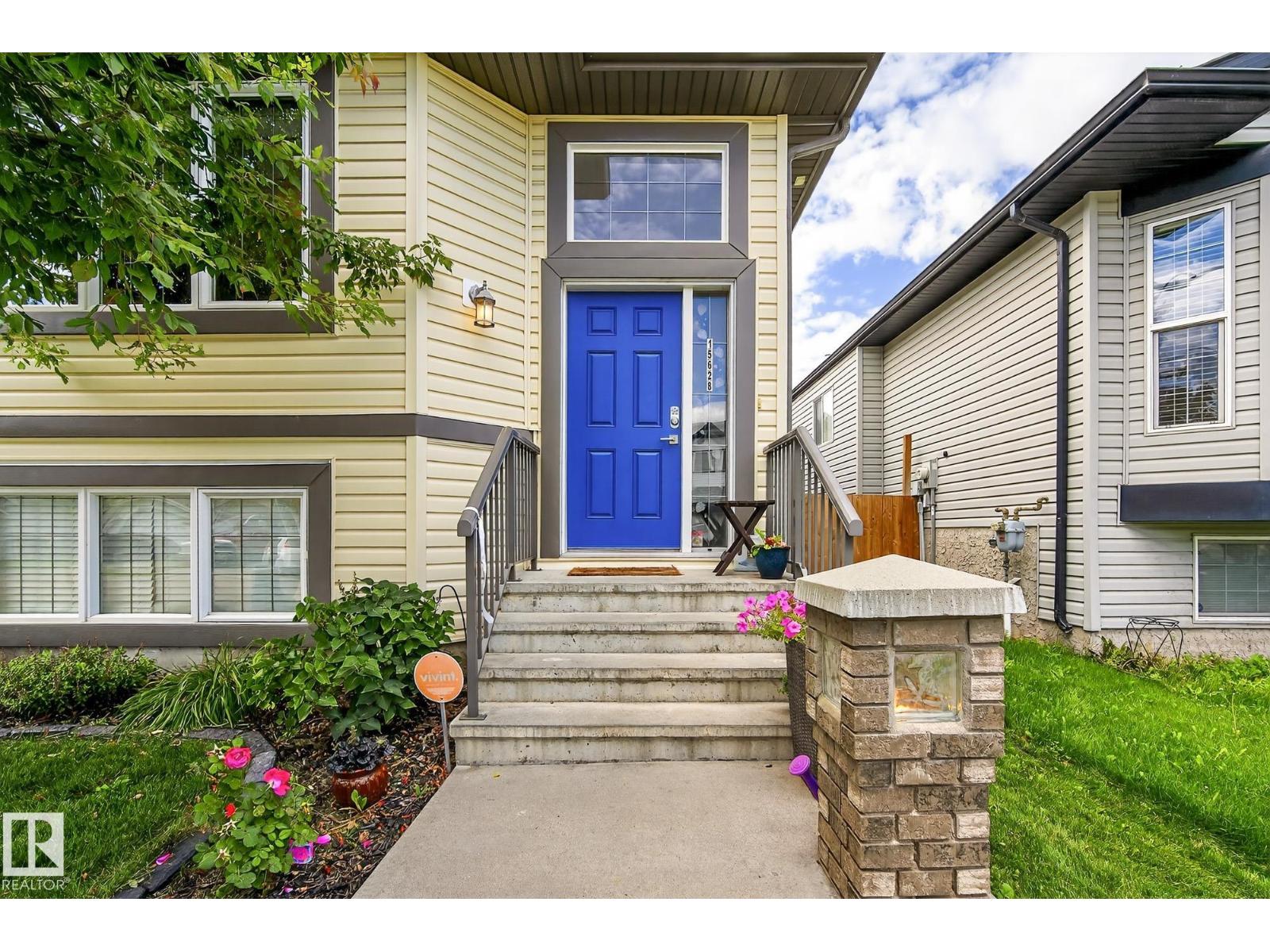 15628 44 St Nw, Edmonton, Alberta  T5Y 3H2 - Photo 2 - E4460957