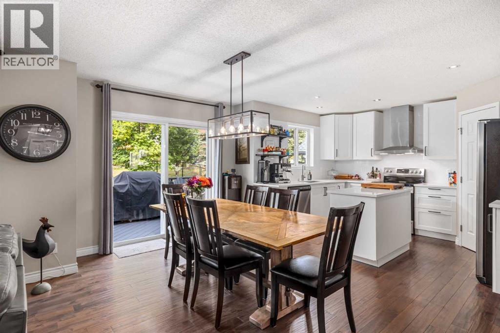 110 Rocky Ridge Green Nw, Calgary, Alberta  T3G 4R6 - Photo 10 - A2261679