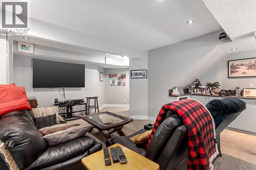 110 Rocky Ridge Green Nw, Calgary, Alberta  T3G 4R6 - Photo 32 - A2261679