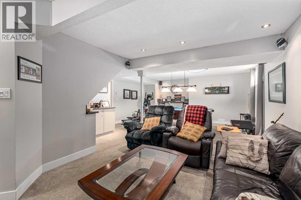 110 Rocky Ridge Green Nw, Calgary, Alberta  T3G 4R6 - Photo 37 - A2261679