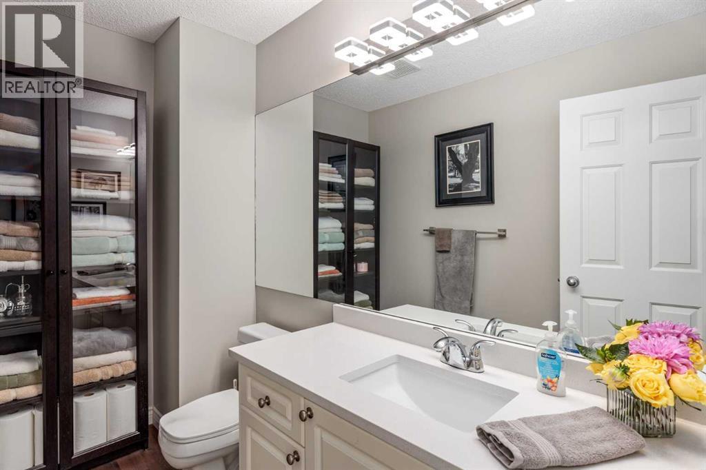 110 Rocky Ridge Green Nw, Calgary, Alberta  T3G 4R6 - Photo 19 - A2261679