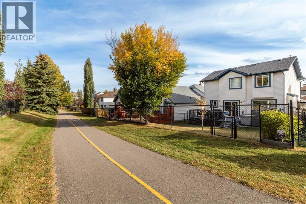 110 Rocky Ridge Green Nw, Calgary, Alberta  T3G 4R6 - Photo 48 - A2261679