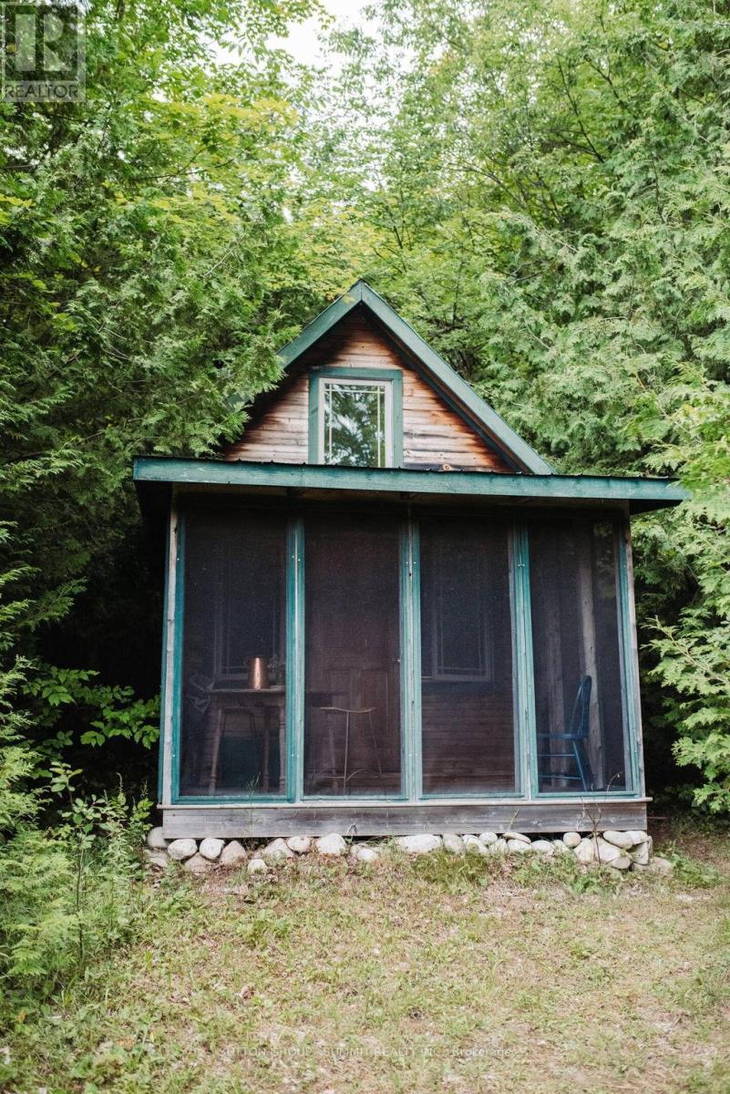 502349 10 Concession, West Grey, Ontario  N0G 1S0 - Photo 44 - X12445938