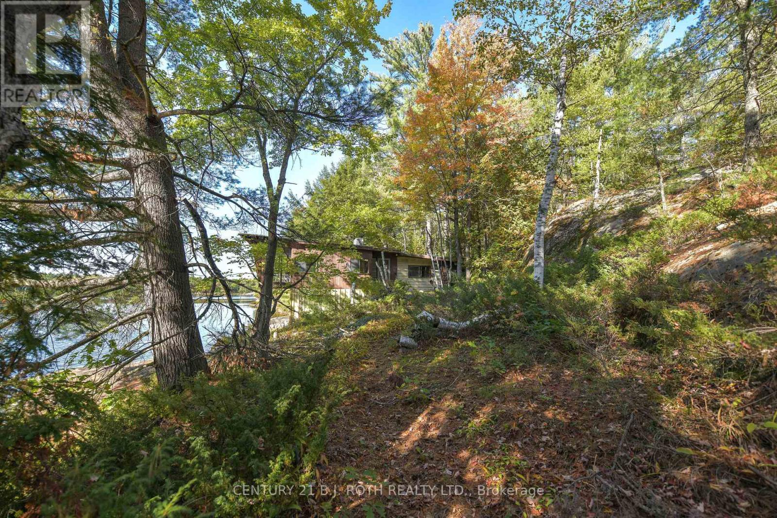 2 - 1112 Sam Cook Road, Gravenhurst, Ontario  P1P 1R3 - Photo 7 - X12445930