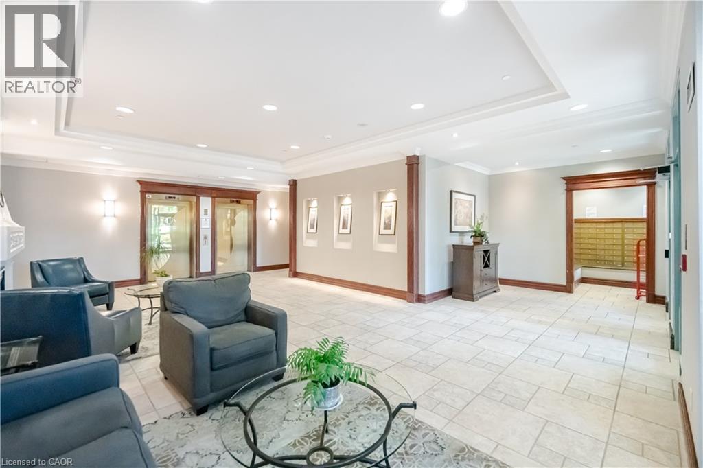 306-2545 Erin Centre Boulevard, Mississauga, Ontario  L5M 6Z9 - Photo 4 - 40776405