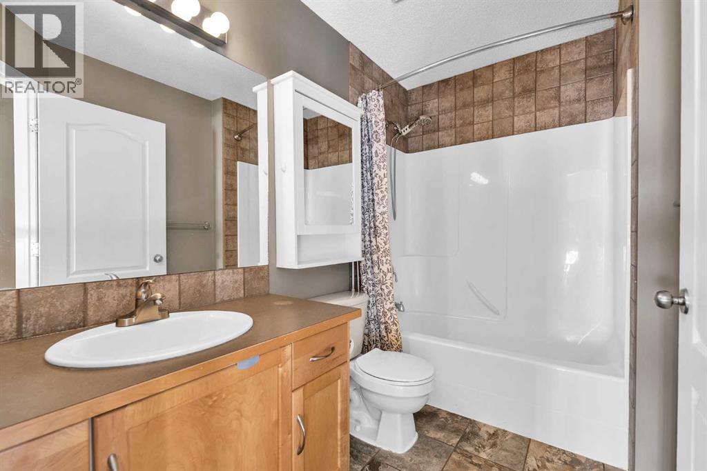 138 Panamount Gardens Nw, Calgary, Alberta  T3K 5V4 - Photo 27 - A2261878
