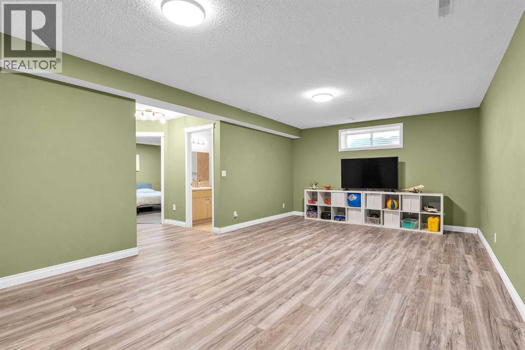 138 Panamount Gardens Nw, Calgary, Alberta  T3K 5V4 - Photo 31 - A2261878