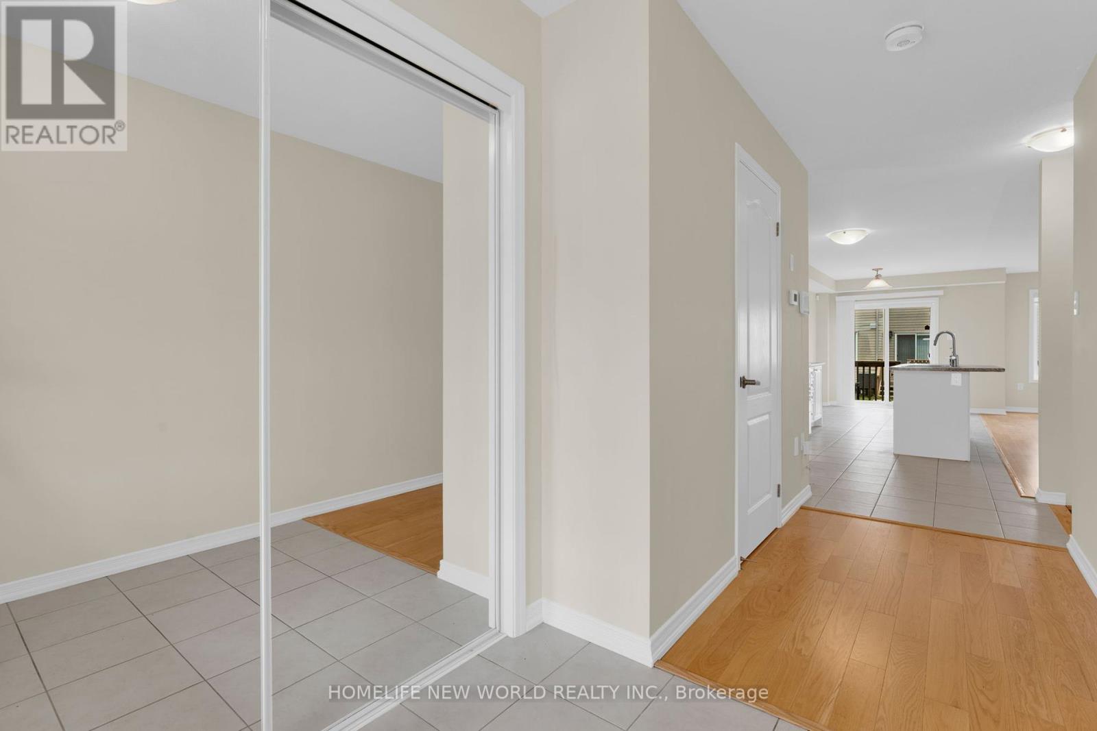 7744 Dockweed Drive, Niagara Falls, Ontario  L2H 3S2 - Photo 3 - X12445950