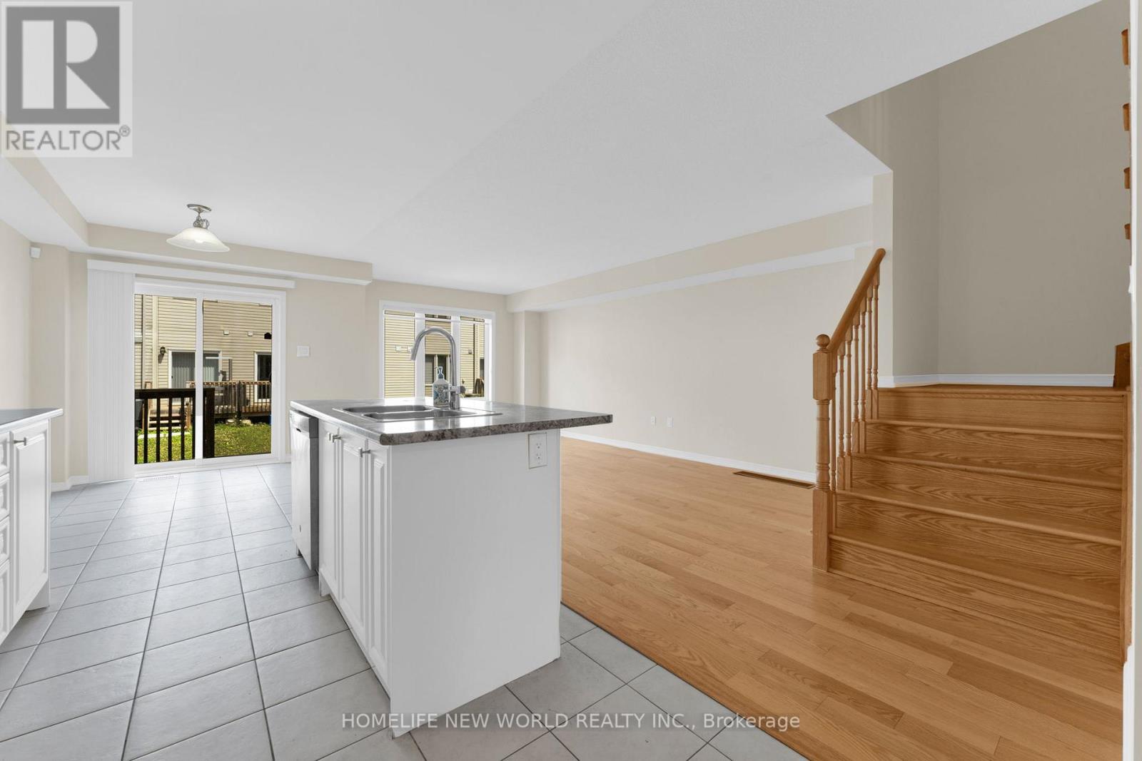 7744 Dockweed Drive, Niagara Falls, Ontario  L2H 3S2 - Photo 9 - X12445950