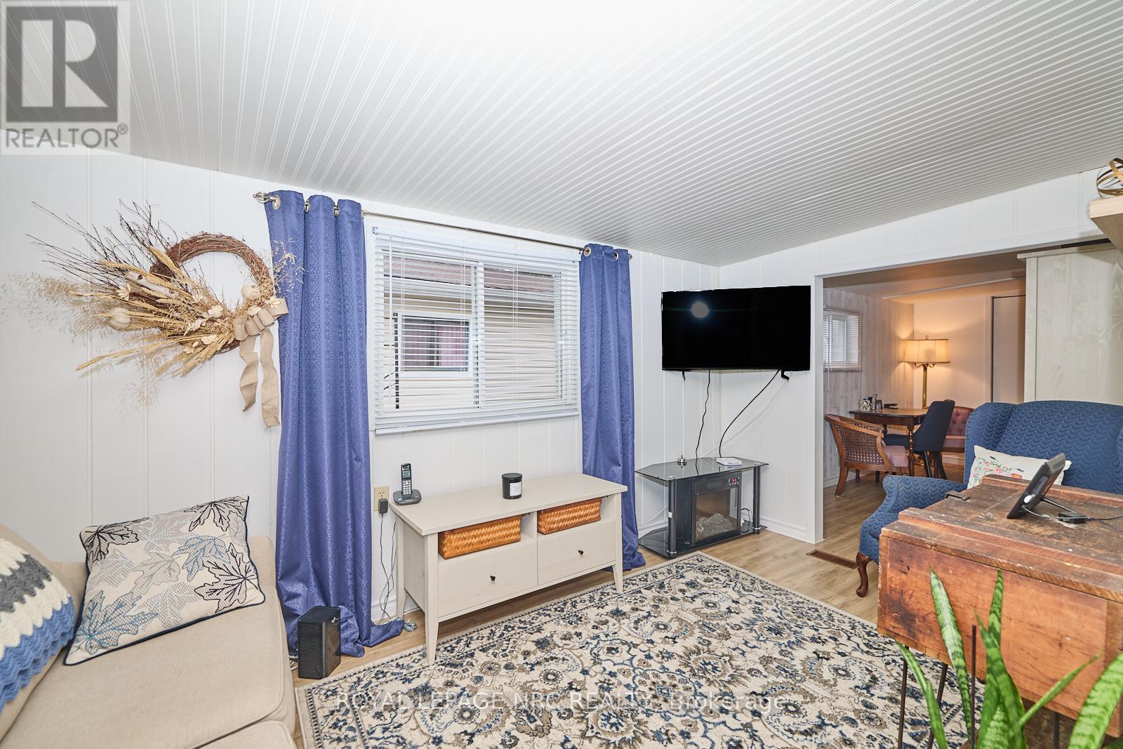 423 - 23 Four Mile Creek Road, Niagara-On-The-Lake, Ontario  L0S 1J1 - Photo 6 - X12445957